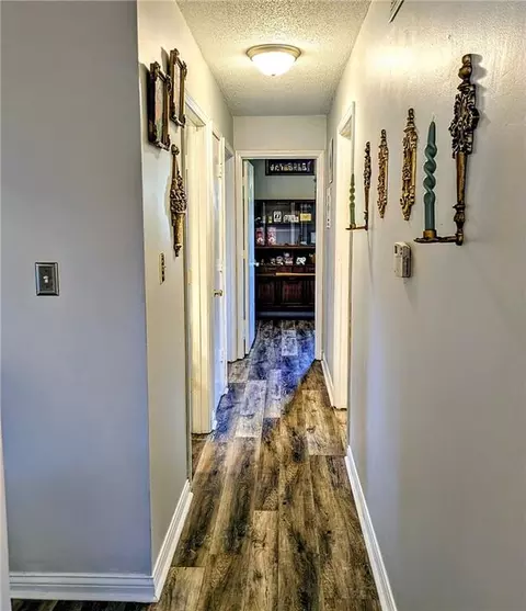 Entry Way - 225 E Clearview Dr, Columbia, MO 65202 photo 3 of 4