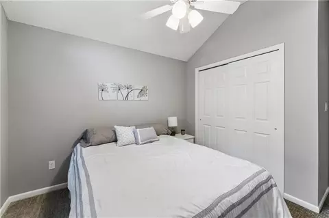 Bedroom - 809 NE Aaron Dr, Lees Summit, MO 64086 photo 6 of 10