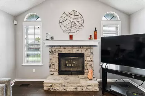 Living - 809 NE Aaron Dr, Lees Summit, MO 64086 photo 2 of 2
