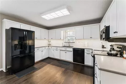 Kitchen - 809 NE Aaron Dr, Lees Summit, MO 64086 photo 2 of 5