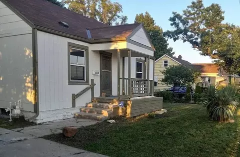 2612 E 75th St, Kansas City, MO 64132