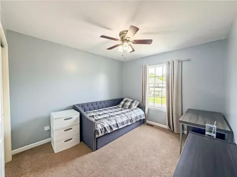 Bedroom - 602 E 27th St, Sedalia, MO 65301 photo 4 of 6