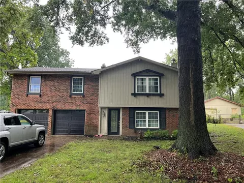 5309 NE 57th St, Kansas City, MO 64119