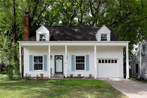 5612 Birch St, Roeland Park, KS 66205