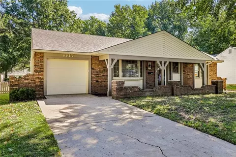 6615 Switzer Ln, Shawnee, KS 66203