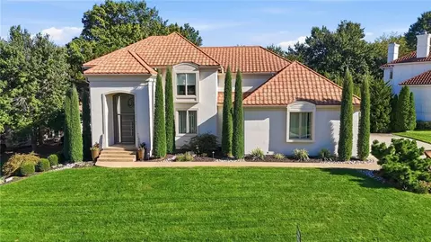 12707 Woodson St, Overland Park, KS 66209