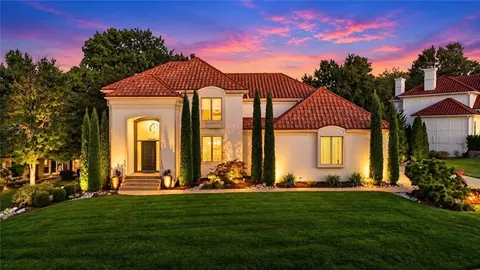 12707 Woodson St, Overland Park, KS 66209