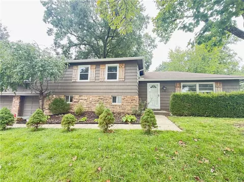 5603 Maple St, Mission, KS 66202