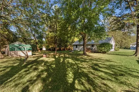 Exterior - 112 W Calvird Dr, Clinton, MO 64735 photo 7 of 13