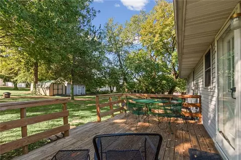 Exterior - 112 W Calvird Dr, Clinton, MO 64735 photo 9 of 13
