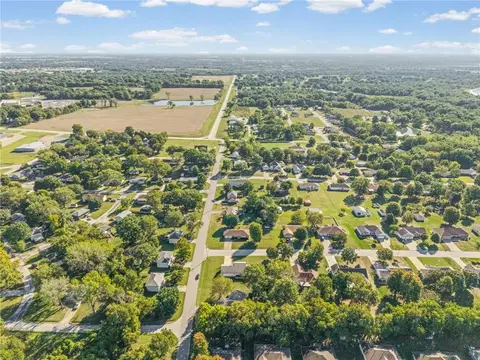 View/Area - 112 W Calvird Dr, Clinton, MO 64735 photo 10 of 16
