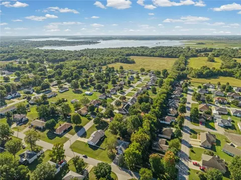 View/Area - 112 W Calvird Dr, Clinton, MO 64735 photo 6 of 16
