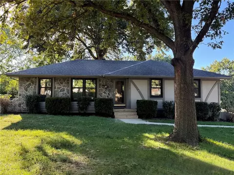 7920 N Euclid Ave, Kansas City, MO 64118