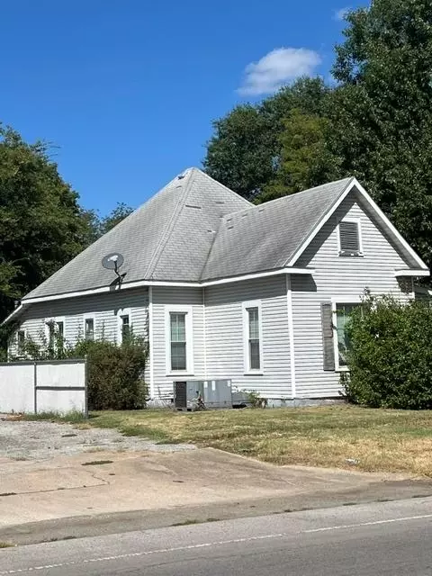 508 W 4th St, Pittsburg, KS 66762
