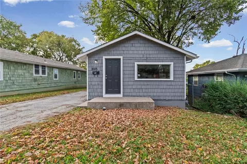 1003 E 83rd Ter, Kansas City, MO 64131