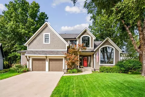 9110 W 129th St, Overland Park, KS 66213