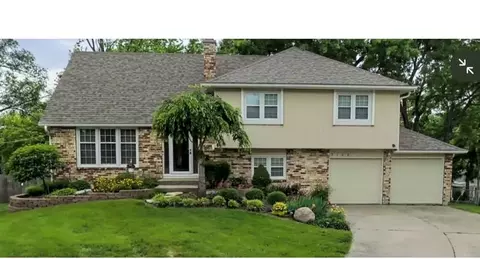9146 Antioch Rd, Overland Park, KS 66212