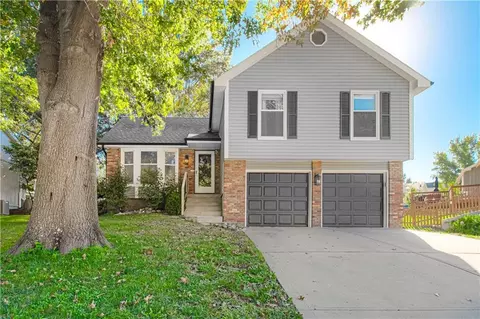 1331 Amesbury Ave, Liberty, MO 64068