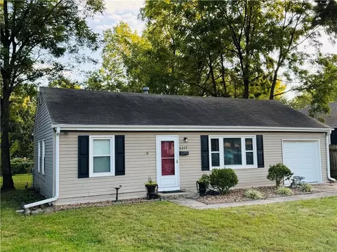 5317 W 49th St, Roeland Park, KS 66205