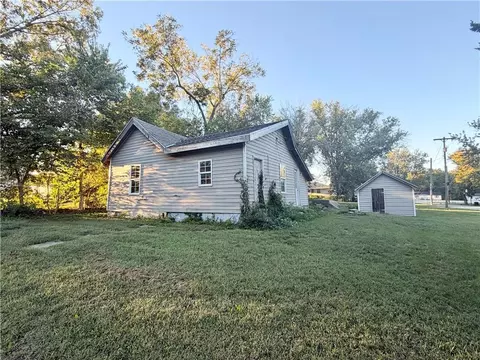 306 E Fort Scott St, Butler, MO 64730