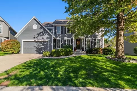 14509 Marty St, Overland Park, KS 66223