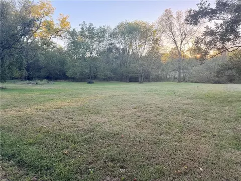 Allen Street, Butler, MO 64730