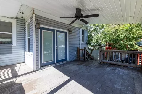 Exterior - 815 S 16th St, Saint Joseph, MO 64501 photo 4 of 8