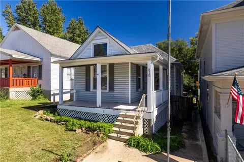 Exterior - 815 S 16th St, Saint Joseph, MO 64501 photo 3 of 8