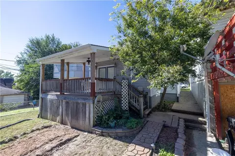 Exterior - 815 S 16th St, Saint Joseph, MO 64501 photo 7 of 8