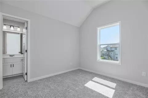 Bedroom - 6003 Apache Dr, Shawnee, KS 66226 photo 3 of 5