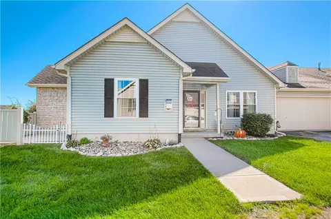 9807 N Potter Ave, Kansas City, MO 64157