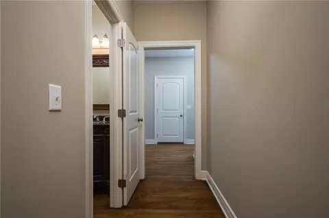 Entry Way - 907 Order No 11, Freeman, MO 64746 photo 3 of 4