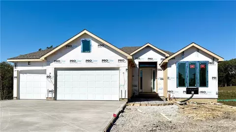 8404 NW 90th Ter, Kansas City, MO 64153