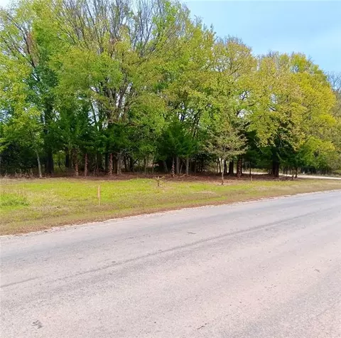 1 Locust Ln, Linn Valley, KS 66040