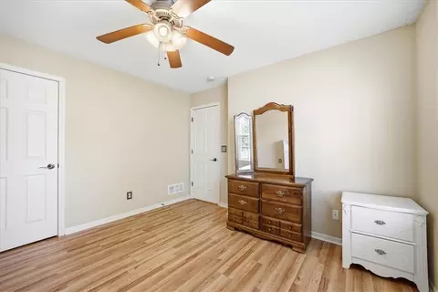 Bedroom - 20117 E 24th Terr Ct, Independence, MO 64057 photo 3 of 8