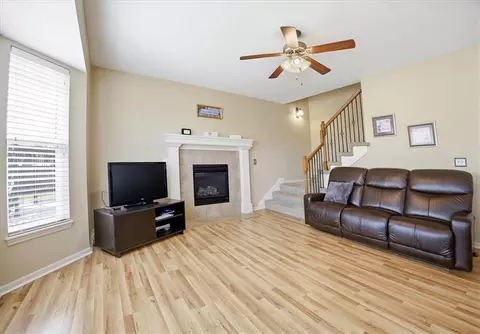 Living - 20117 E 24th Terr Ct, Independence, MO 64057 photo 2 of 4