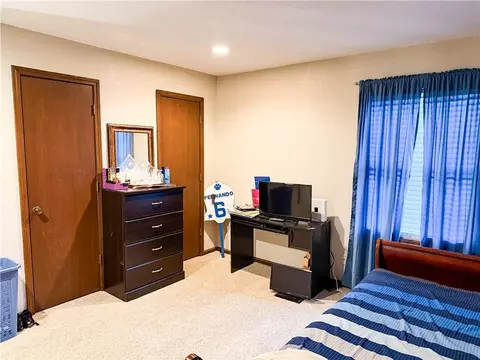 Bedroom - 208 Markham Ct, Brookfield, MO 64628 photo 3 of 3