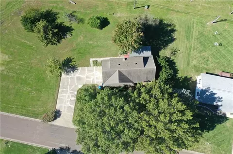 View/Area - 208 Markham Ct, Brookfield, MO 64628 photo 3 of 4