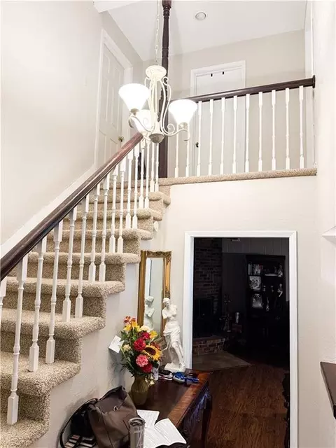 Entry Way - 208 Markham Ct, Brookfield, MO 64628 photo 1 of 3