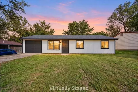 1830 SE 22nd St, Topeka, KS 66605