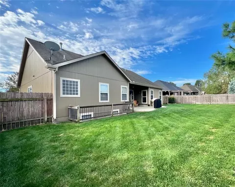 Exterior - 5504 Harvard Rd, Lawrence, KS 66049 photo 2 of 2