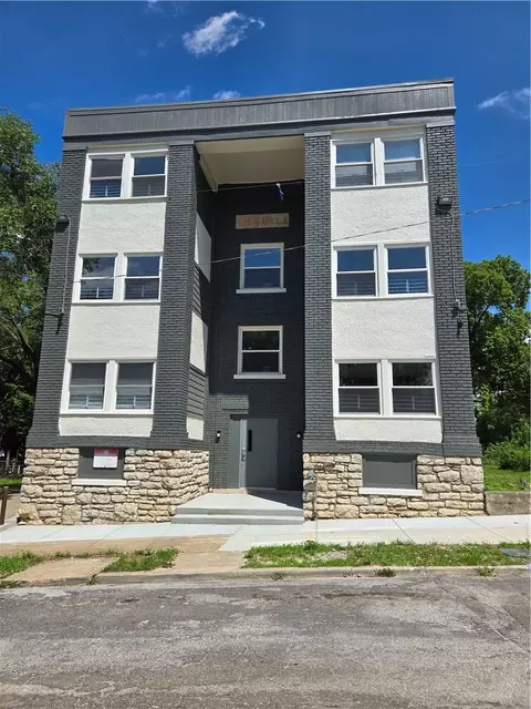 2333 Lister Ave, Kansas City, MO 64127