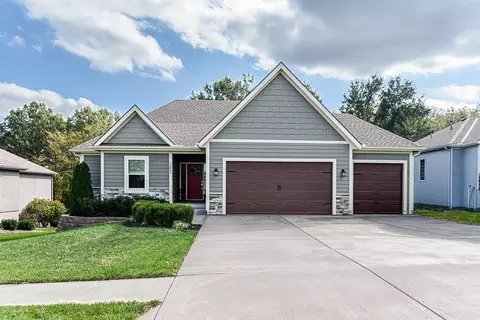 12809 Hubbard Rd, Kansas City, KS 66109