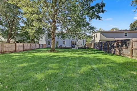 Exterior - 4112 Harvard Rd, Lawrence, KS 66049 photo 4 of 16