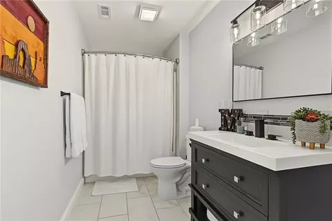 Bath - 4112 Harvard Rd, Lawrence, KS 66049 photo 10 of 12