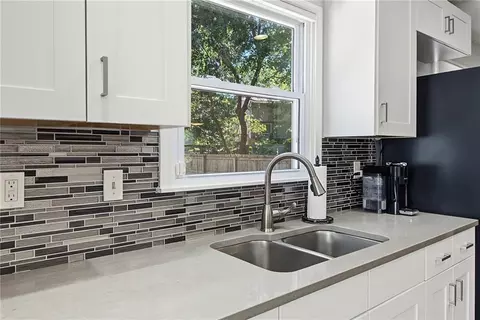 Kitchen - 4112 Harvard Rd, Lawrence, KS 66049 photo 5 of 6