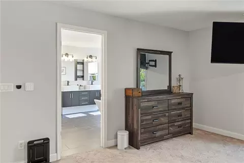 Entry Way - 4112 Harvard Rd, Lawrence, KS 66049 photo 5 of 8