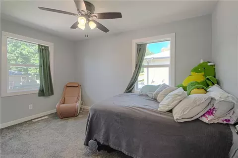 Bedroom - 1120 Hickory St, Atchison, KS 66002 photo 3 of 6