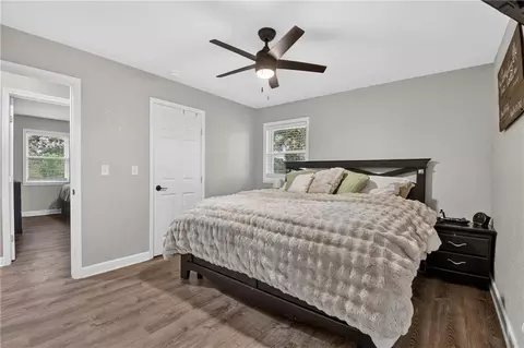 Bedroom - 18902 E 263rd St, Harrisonville, MO 64701 photo 2 of 8