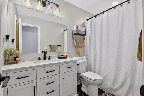 Bath - 18902 E 263rd St, Harrisonville, MO 64701 photo 2 of 6